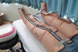 Máy nén ép trị liệu suy giãn tĩnh mạch: lợi ích và cách sử dụng