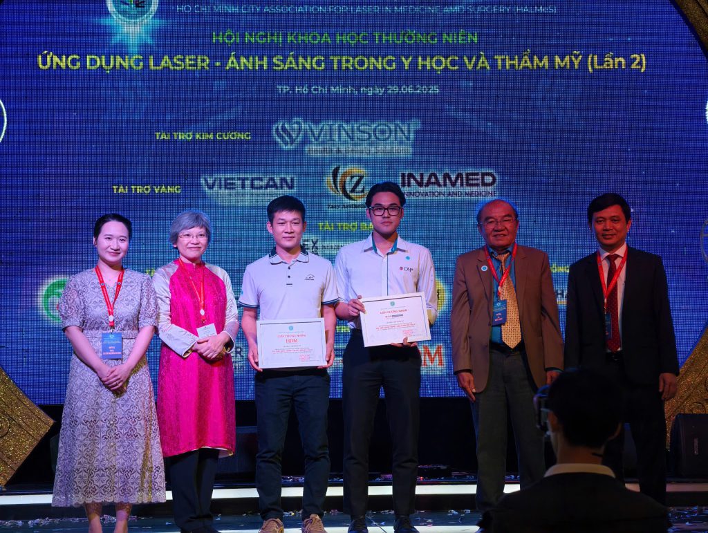 Các nhà tài trợ