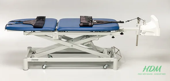 Hệ thống clTrac Zimmer trên bàn kéo giãn, ảnh thiết bị thật từ Hadimed